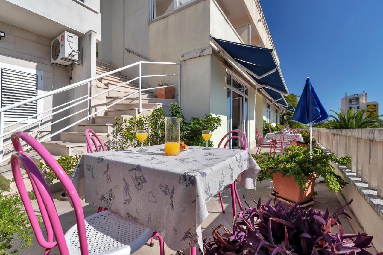 Apartments Dany Makarska Bagian luar foto