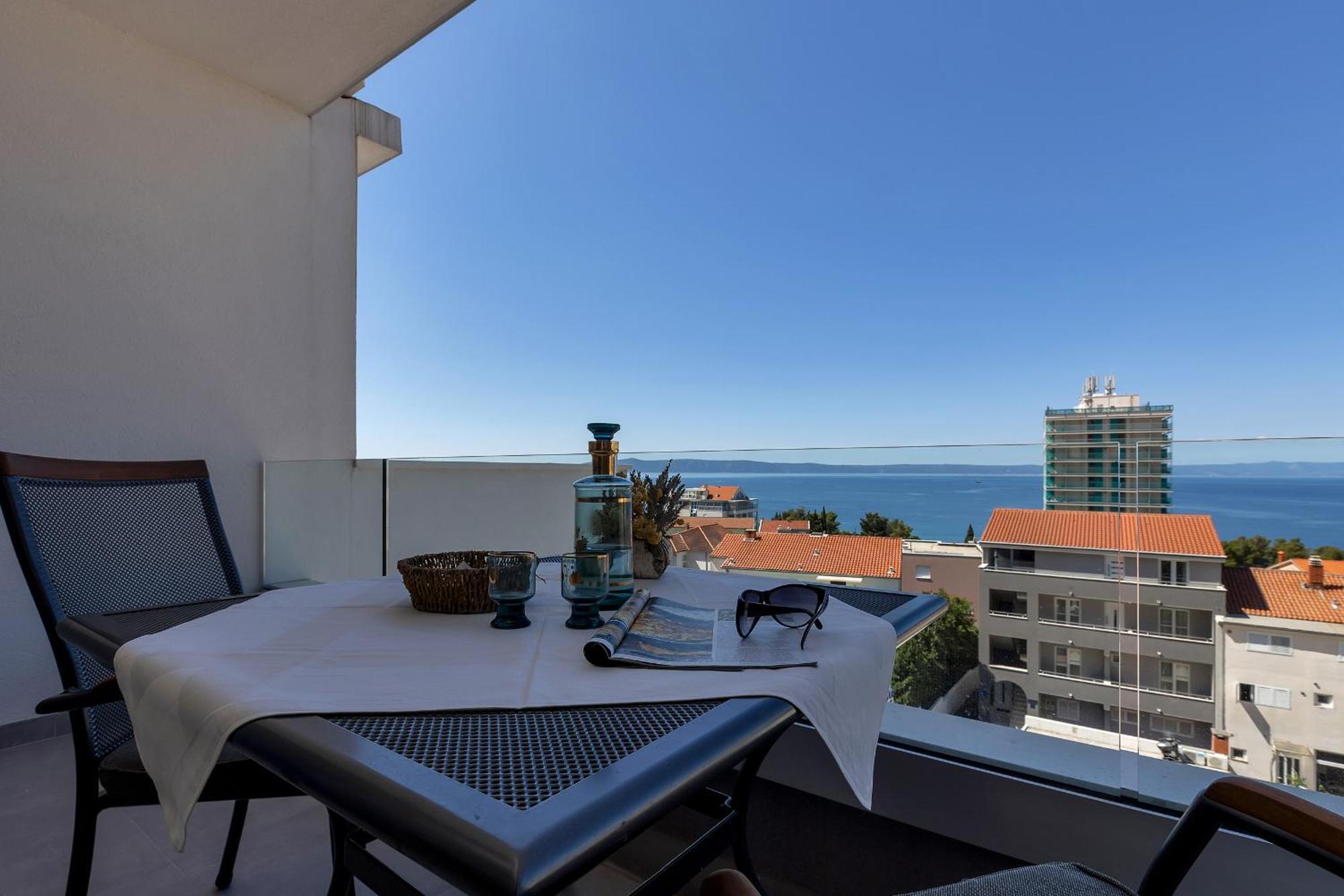 Apartments Dany Makarska Bagian luar foto