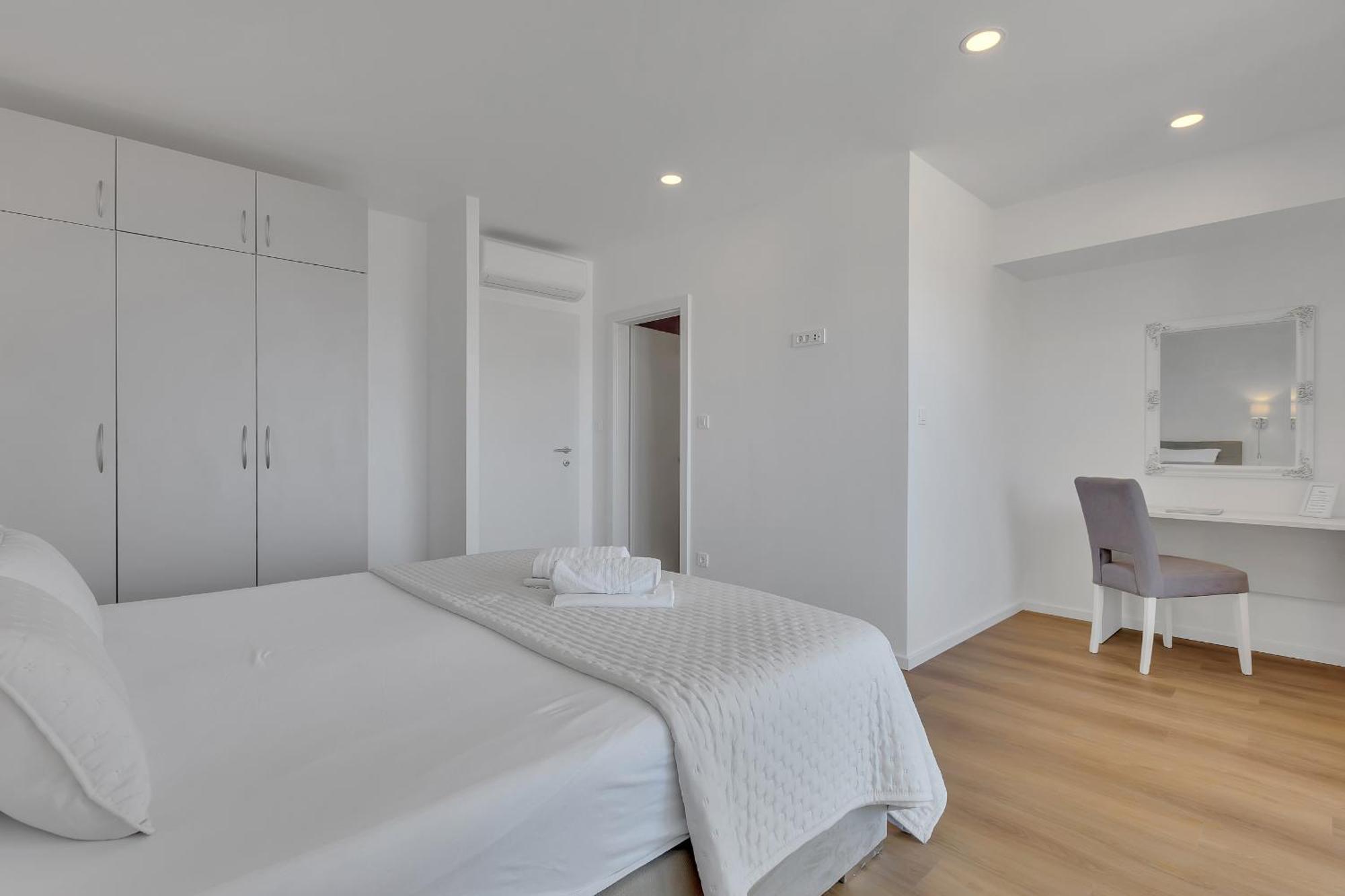Apartments Dany Makarska Bagian luar foto