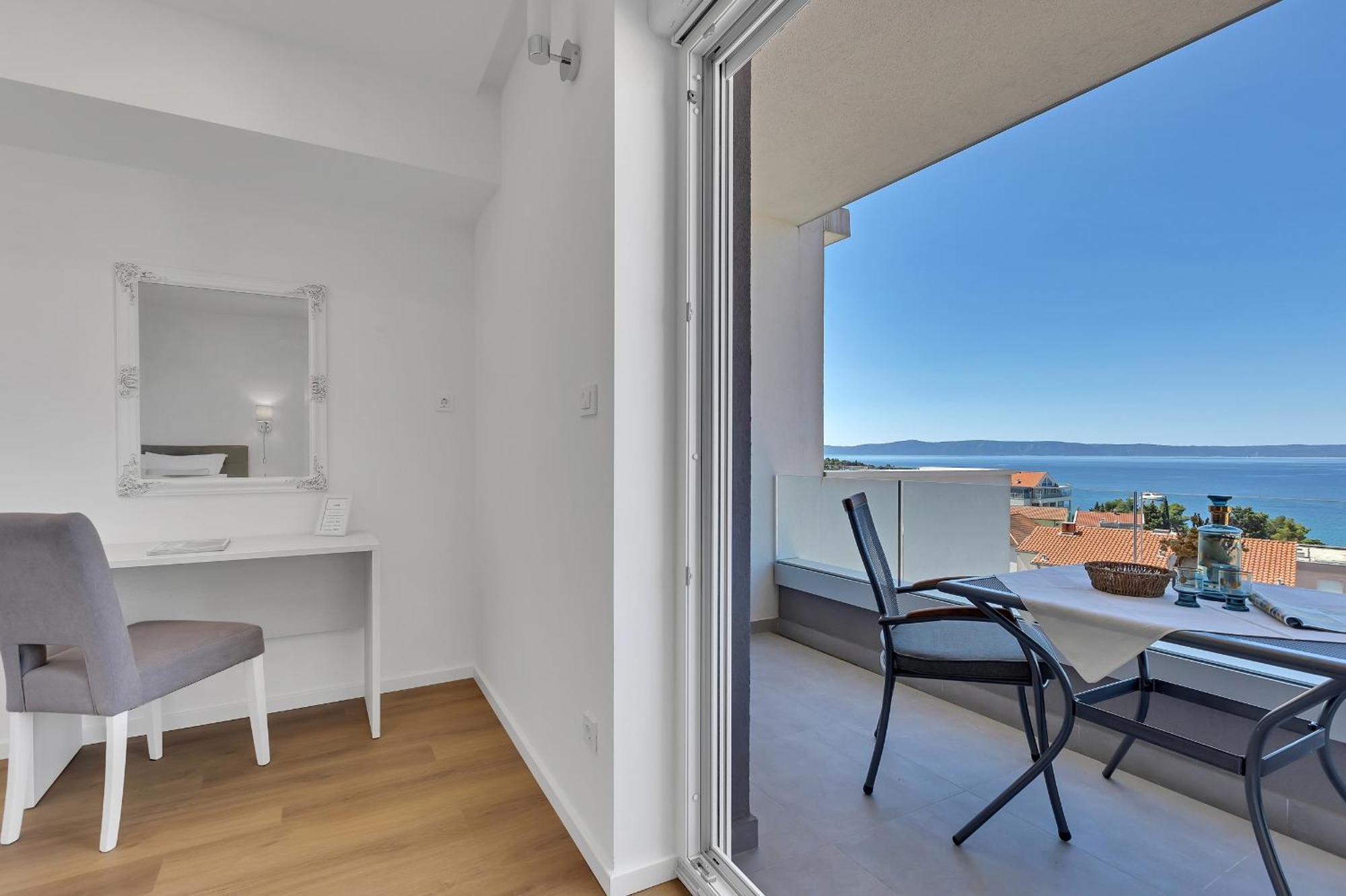 Apartments Dany Makarska Bagian luar foto