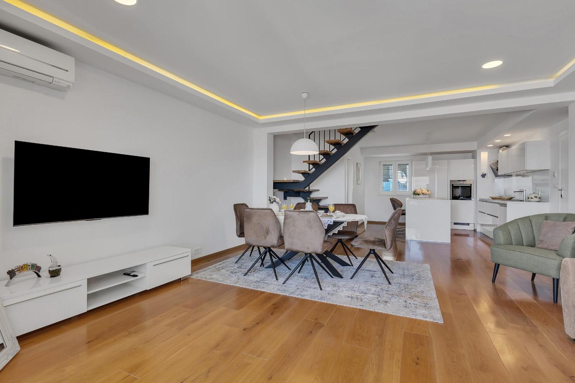 Apartments Dany Makarska Bagian luar foto