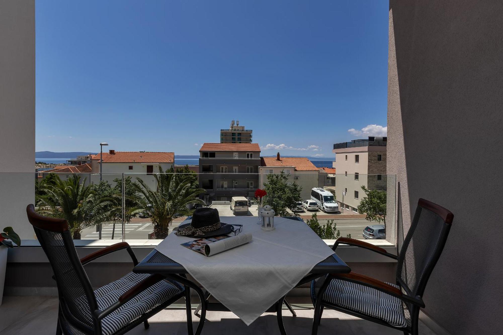 Apartments Dany Makarska Bagian luar foto
