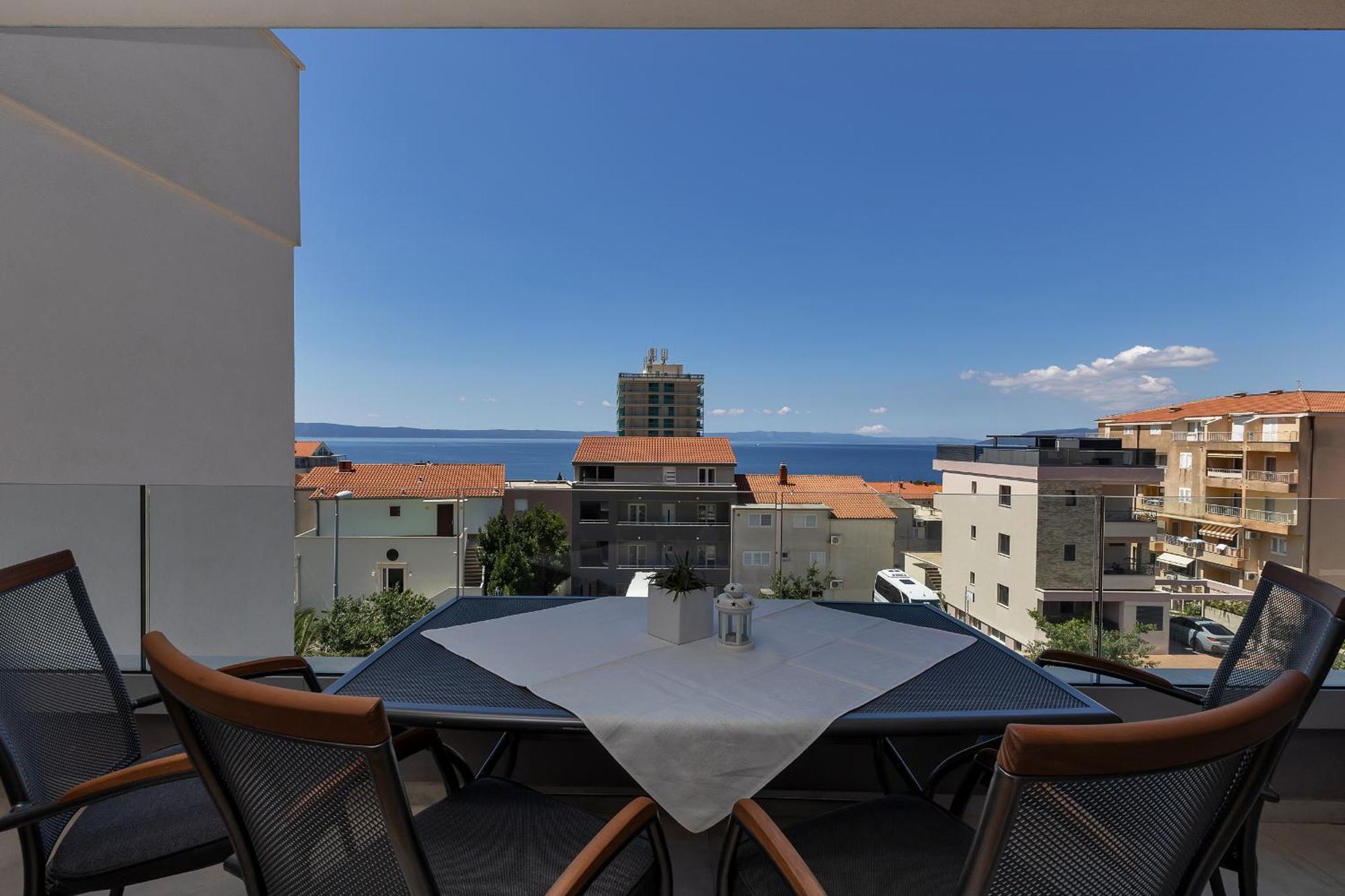 Apartments Dany Makarska Bagian luar foto