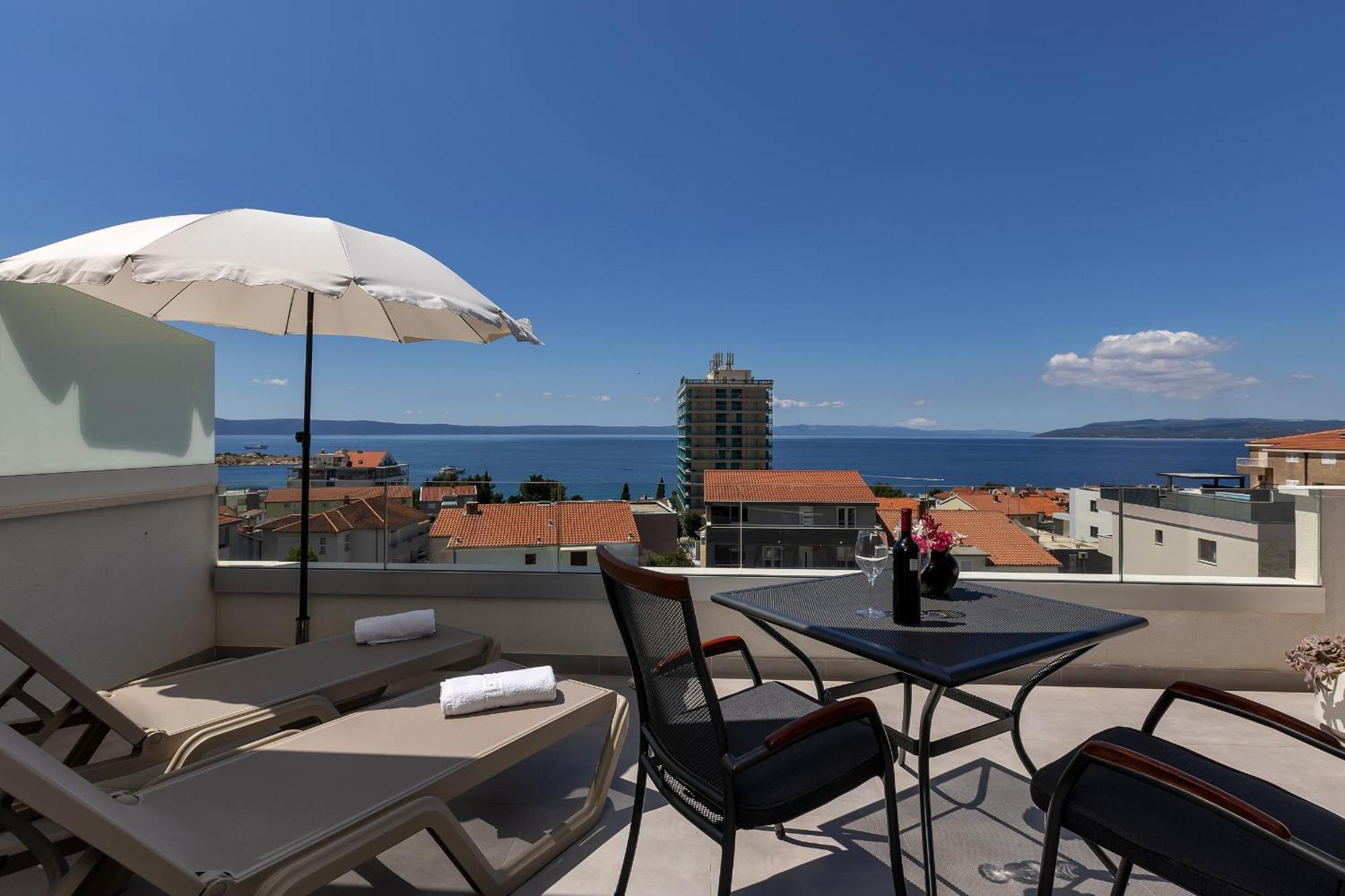 Apartments Dany Makarska Bagian luar foto